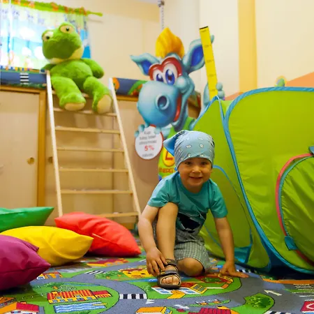 אתר נופש Izabella 3*